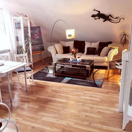 Kuenstler Ferienwohnung 3 Zimmer Kueche Bad Zentrale Lage Wulsbuttel 外观 照片