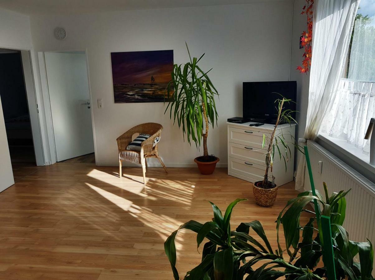 Kuenstler Ferienwohnung 3 Zimmer Kueche Bad Zentrale Lage Wulsbuttel 外观 照片