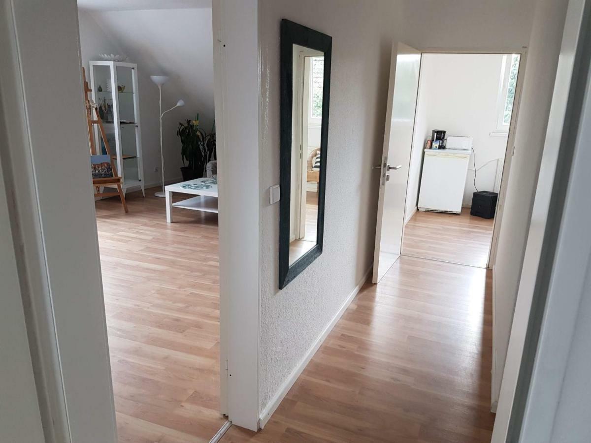 Kuenstler Ferienwohnung 3 Zimmer Kueche Bad Zentrale Lage Wulsbuttel 外观 照片